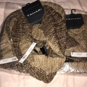 Tahari scarf